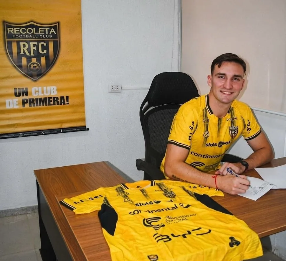 Recoleta FC presenta a figura ofensiva que retorna del fútbol ecuatoriano