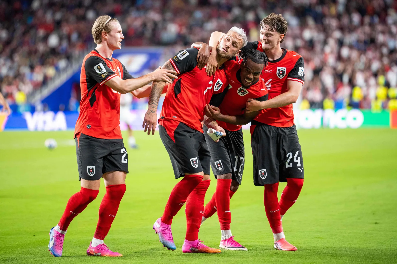 Austria regresa al Mundial tras 28 años venciendo a Jordania 3-1