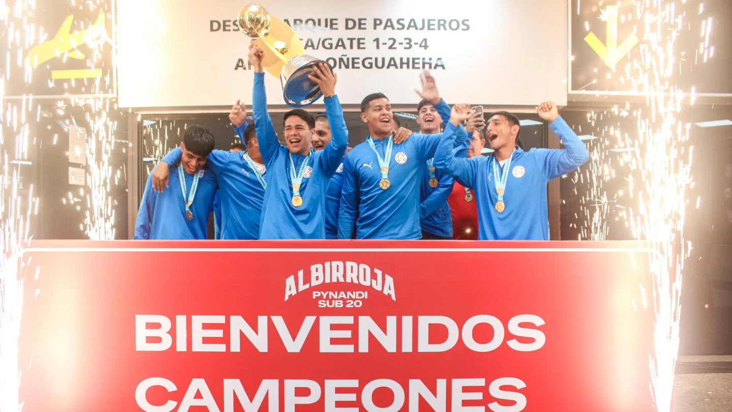 Paraguay Sub 20 regresa con el bicampeonato del Sudamericano de fútbol de playa