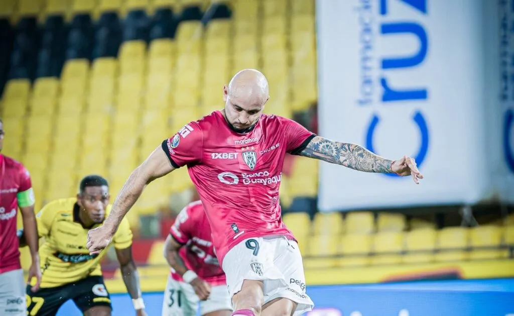 'Cocoliso' González mantiene su racha goleadora en el fútbol ecuatoriano