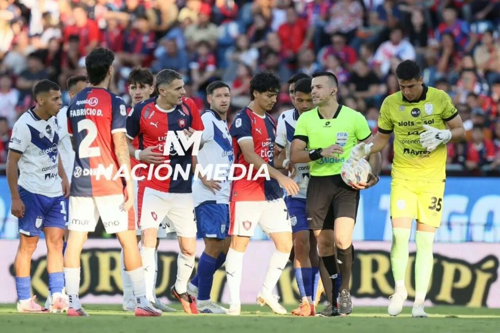 Cerro Porteño cuestiona arbitraje de Derlis Benítez en empate ante Ameliano
