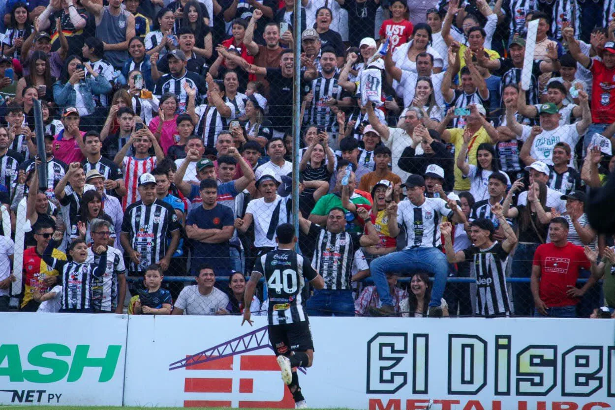 Deportivo Santaní regresa a Primera División tras siete años de ausencia